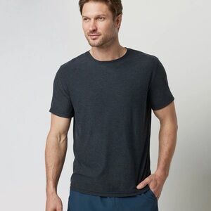 Vuori Men's Strato Tech Tee